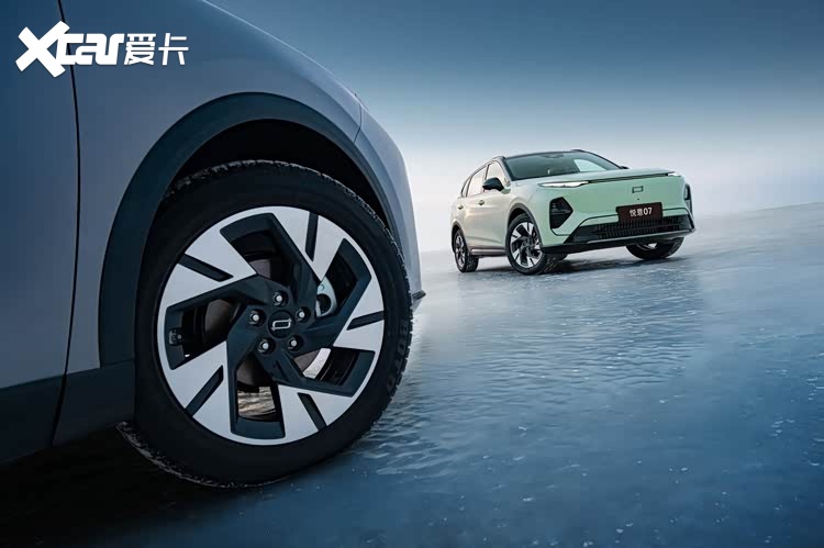 奔腾悦意07上市,实测续航2517km重塑电混SUV标杆