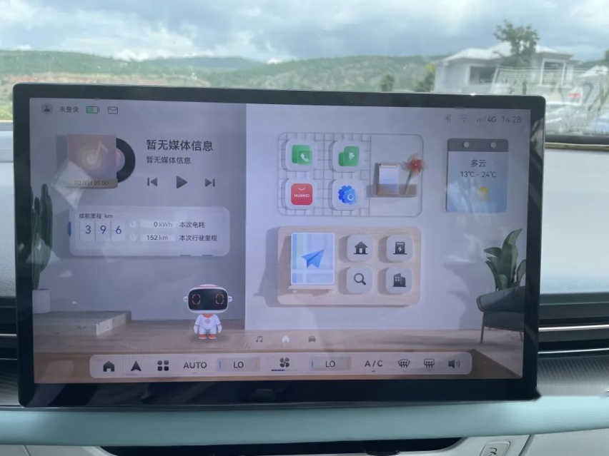 试驾几何 G6：鸿蒙座舱的新秀表现如何？