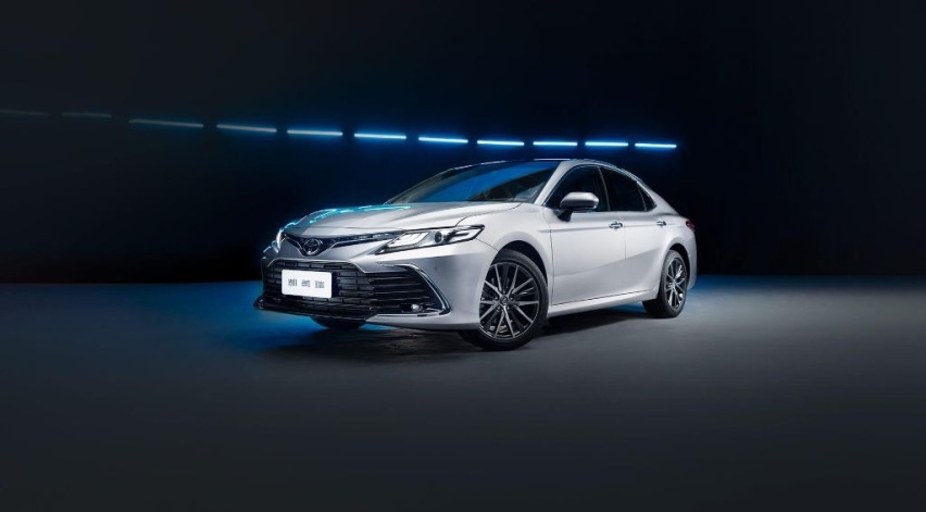 【邦你养车】每月用车花费1630元，新款丰田凯美瑞用车成本分析