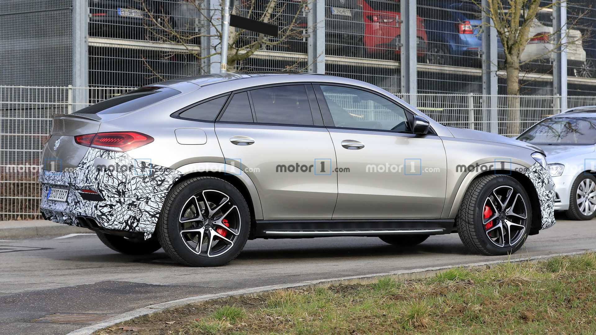 ���YGLE 63 Coupeՙ���ع⣬܇���o�����ɷNݔ��