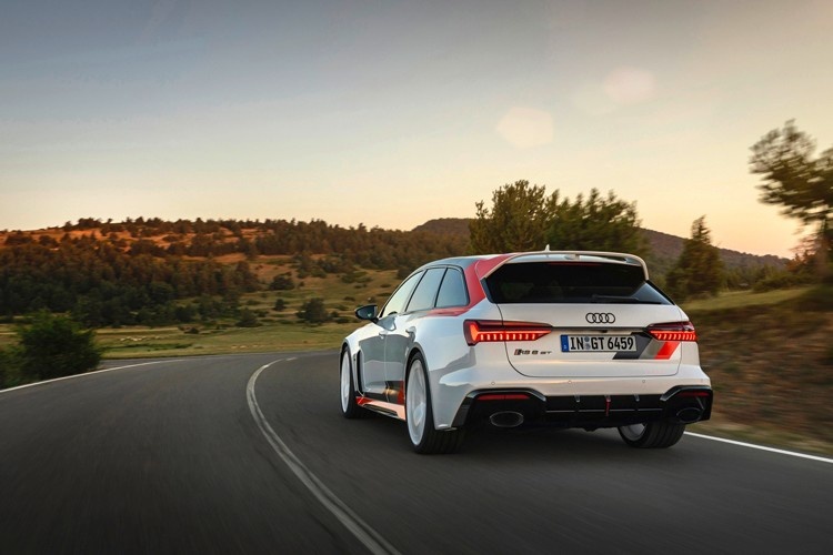 最后的“上车”机会！奥迪最强瓦罐车RS6 Avant GT限量66台