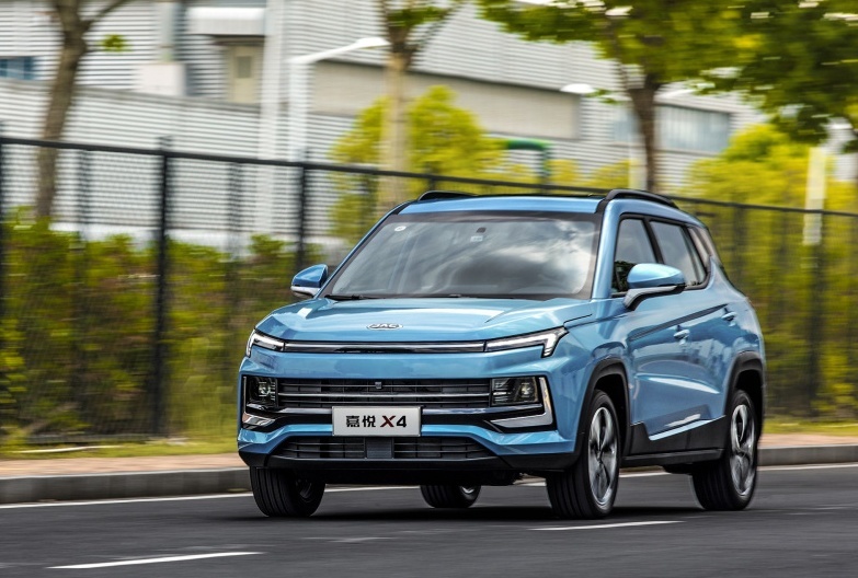 最便宜的“未来感”SUV，8.98万标配主动刹车+自适应巡航