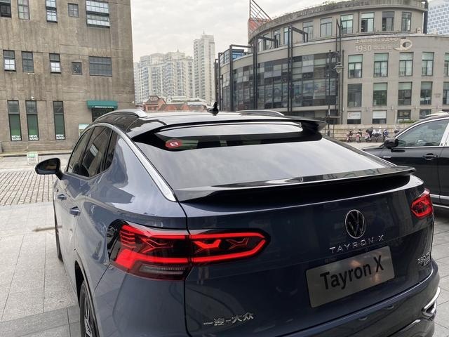 试驾探岳X，同样是R-Line系列的性能车代表，它能成功吗？