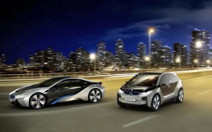 宝马电动化错失良机，iX如何挑战特斯拉Model X?