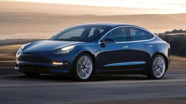 崩溃了！美版特斯拉Model 3优惠后 约合14万人民币