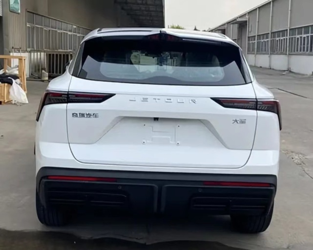 售价低于9.99万，提供6挡手动，捷途大圣1.5T车型曝光！