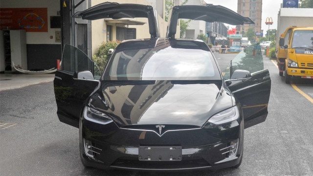 当年售价破100万，现在准备50万就能捡漏二手Model X？