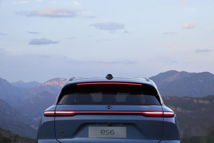 ES6上市，蔚来寻求平衡