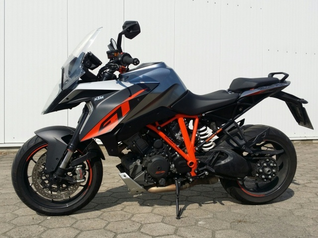 KTM 1290 Super Duke GT 2021款曝光