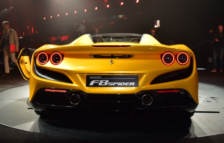 2020款法拉利F8 Spider