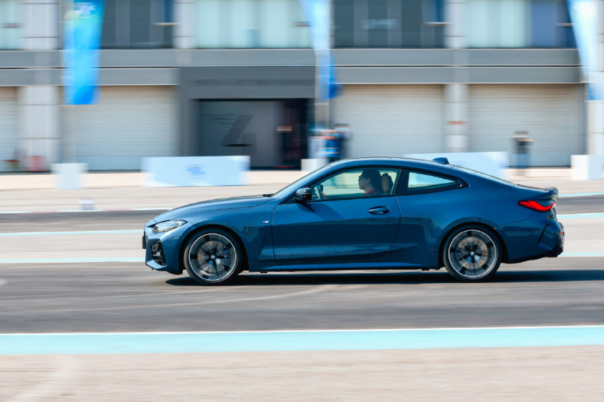 全新BMW 4系，开起来有惊喜，与330i有明显区别