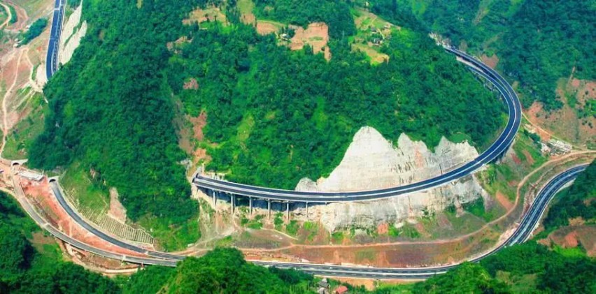 天上的路！与吉利“双缤”探寻新蜀道建筑奇迹