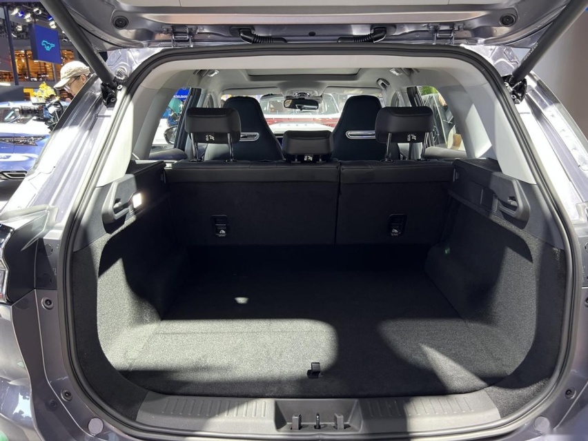 续航1000+km 油耗5.9L 瑞虎7新能源冠军版实拍