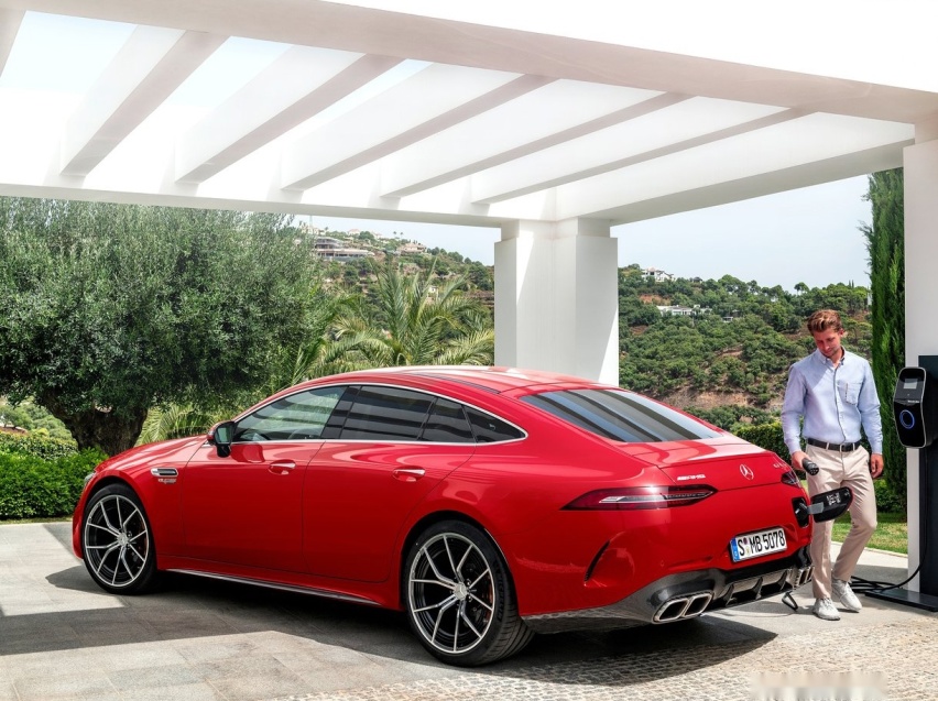 843Ps，2.9秒破百的AMG GT 63S E 发布