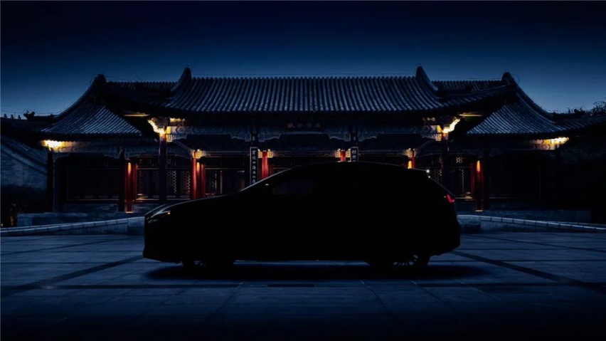 五菱造九座车迎“三胎”，进口特斯拉Model 3国内召回…丨今日车闻