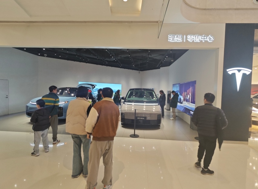 理想的力量——网络世界的坚守与现实竞技的胜利