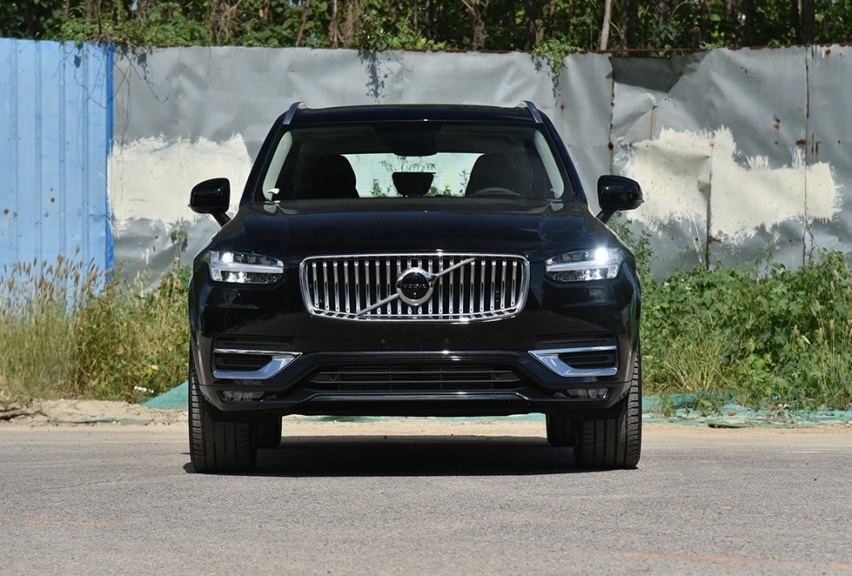 与宝马X5同级,直降13万的沃尔沃XC90,50多万的豪华中大型SUV