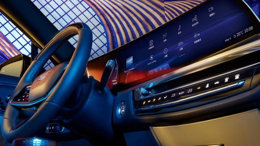 凯迪拉克纯电锐歌大战特斯拉Model Y，谁会脱颖而出？