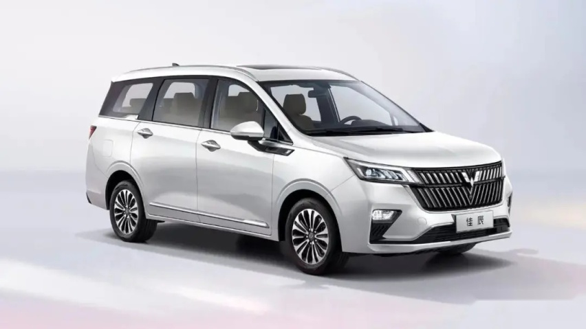 最便宜的家用MPV 五菱佳辰即将预售 独立二排可移动120mm