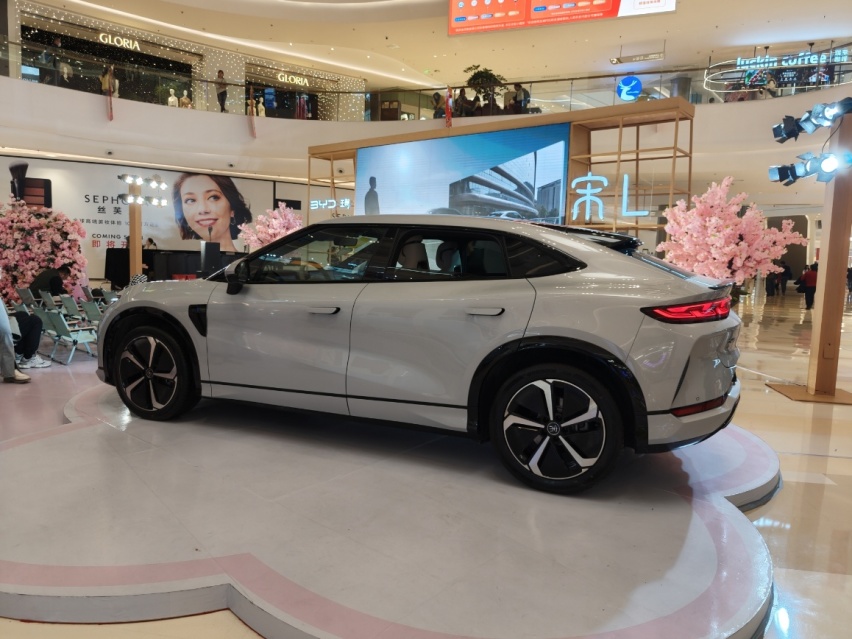 号称猎装最美SUV,比亚迪宋L到底有多美？