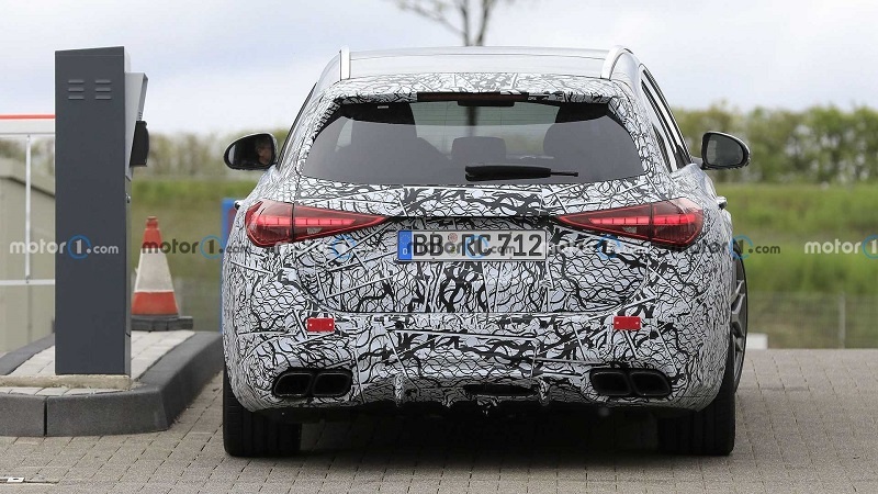 mercedes-amg-c63-estate-new-spy-shots (4).jpg