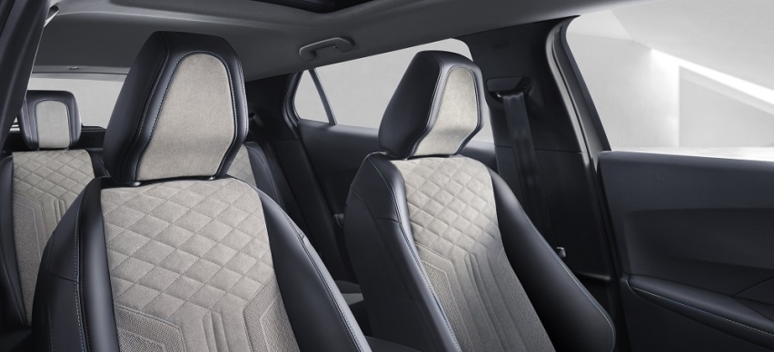 No29_seat_1221_fin_rgb.jpg