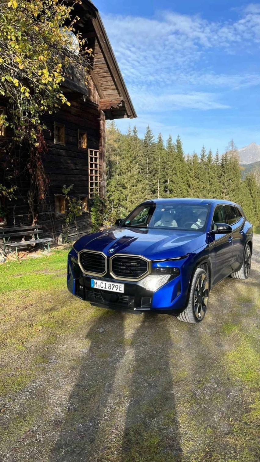 2300000元的BMW，配什么车漆最好看？