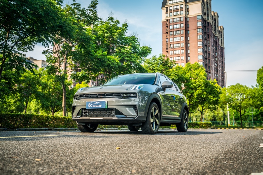 详评领克06 PHEV:除后备箱外几乎无短板,混动驾驶模式给力
