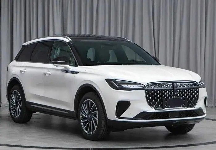 不比普通品牌顶配贵？24.58万起买豪华SUV 全系2.0T动力！