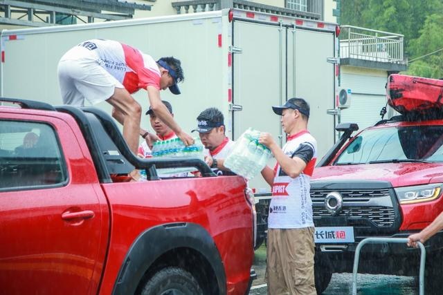 黄山洪水，长城炮路亚国际锦标赛延期，抗洪抢险，长城炮在行动