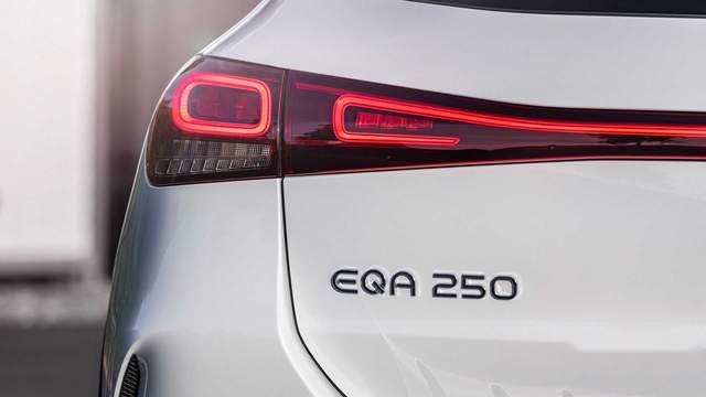新车｜奔驰EQA纯电SUV全球首发 国产预计30万元 考虑吗