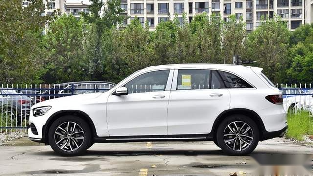 嫌宝马空间小？GLC早买没车/晚买折扣大，再等等？