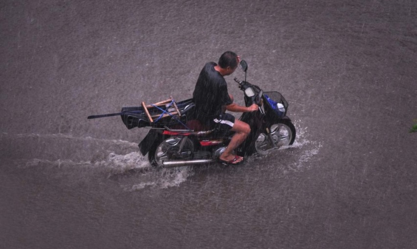 摩托出行雨天实用物件，让你不再狼狈尴尬，适用摩旅和通勤