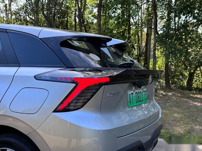 试驾MG4 EV：两厢+后驱，电车也能拥有驾驶乐趣