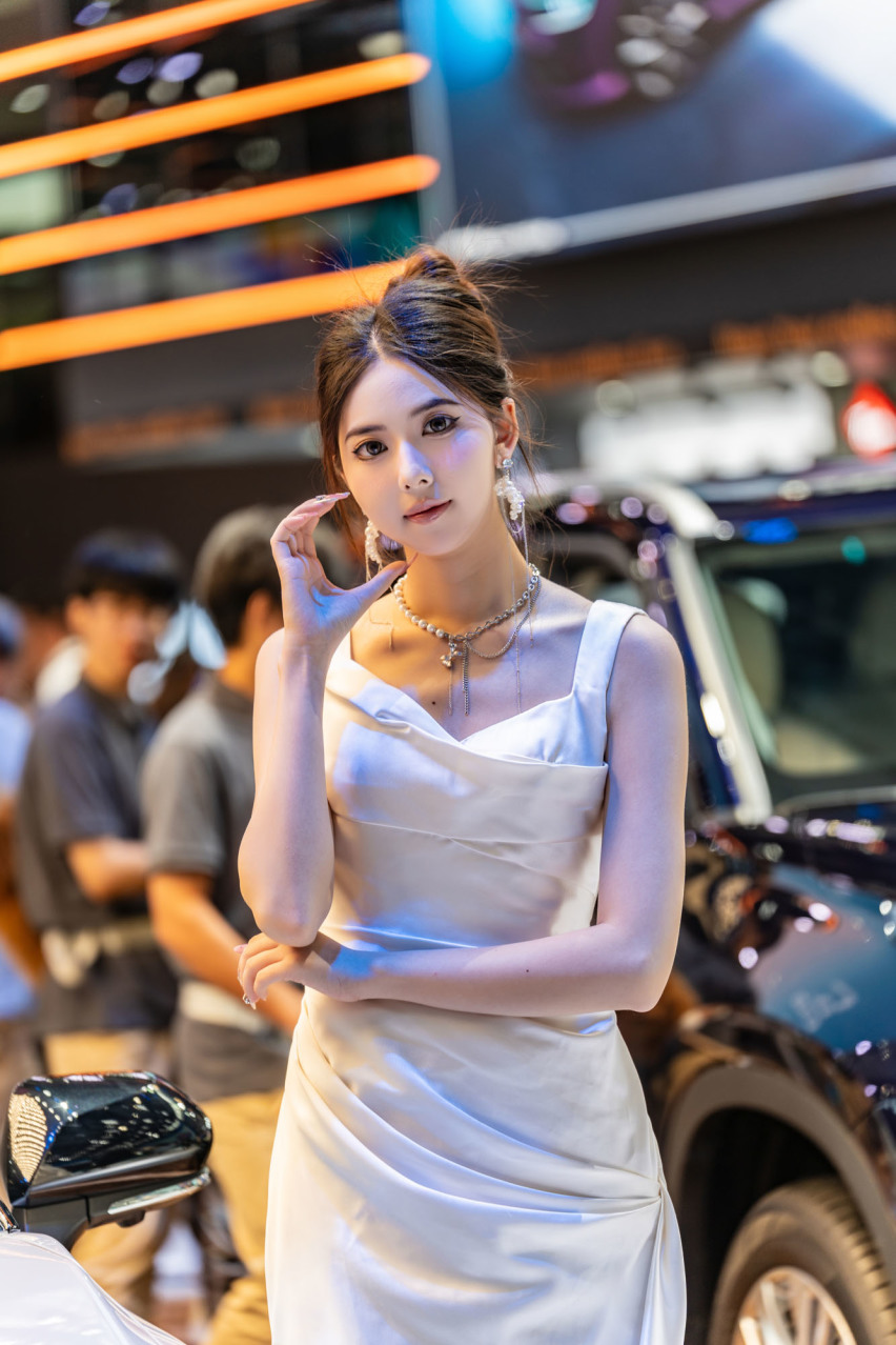 2024广州车展小姐姐大合集！是真男人就坚持到最后一张！