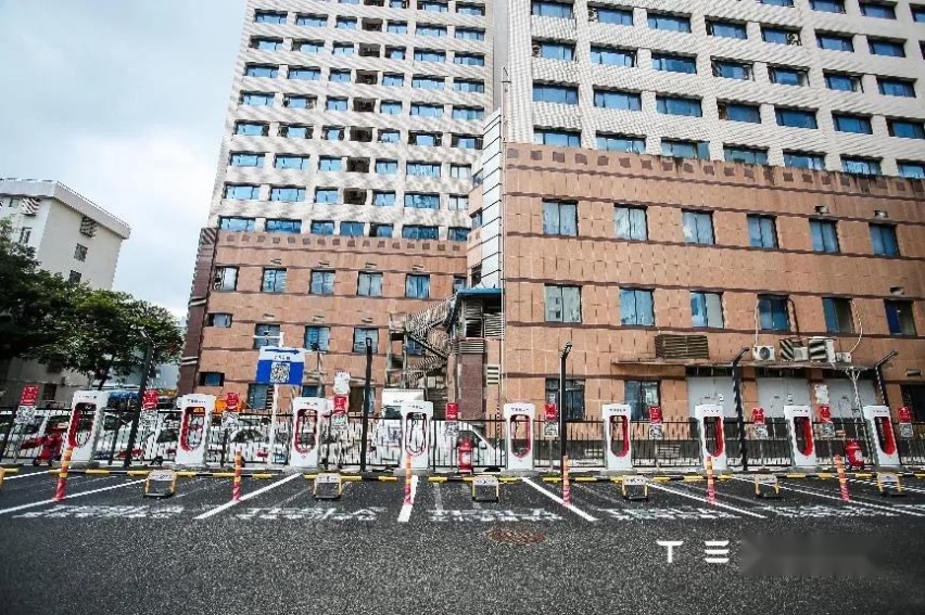 解决「充电慢」难题，800V高压平台是唯一出路？