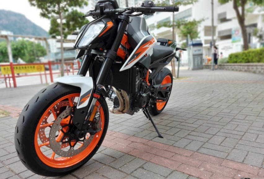 最強直列雙缸街車,性能吊打同級日系車,ktm890duker