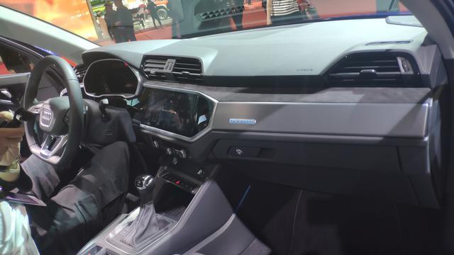 上海车展：国产全新奥迪Q3实车