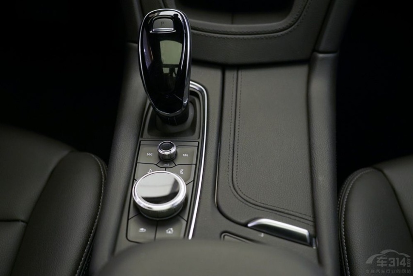 沃尔沃XC60对比凯迪拉克XT5 更推荐后者