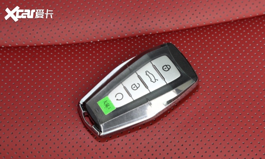 综合来说,虽然吉利博瑞在售车型均为2021款车型,外观设计也有些过时