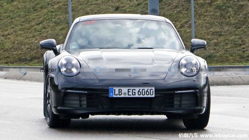 2022-porsche-911-safari-spy-photo (1).jpg