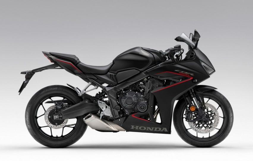 本田CB650R/CBR650R重新设计外观，E-Clutch无需离合
