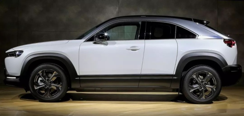 采用RX-8同款对开车门，马自达MX-30东京车展首发