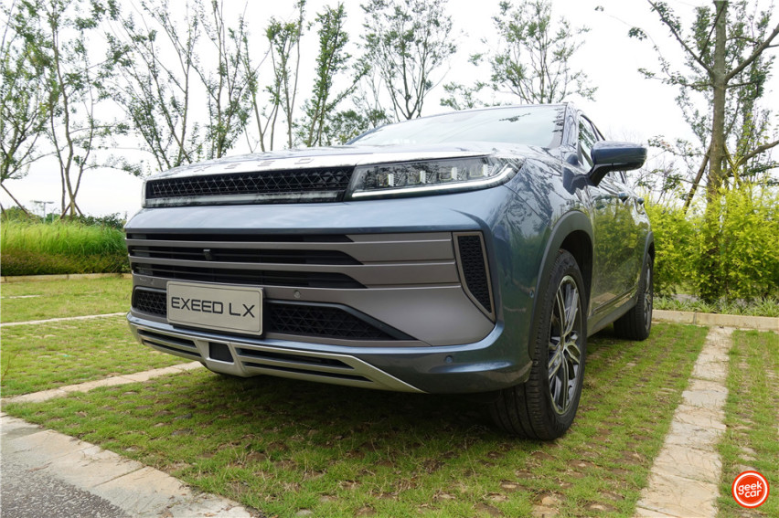 试驾星途 LX：工程师与艺术家造出的「智感美学」
