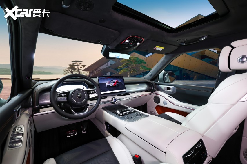 全新坦克 700 正式上市 42.8 万起 做全域实用的豪华硬派 SU