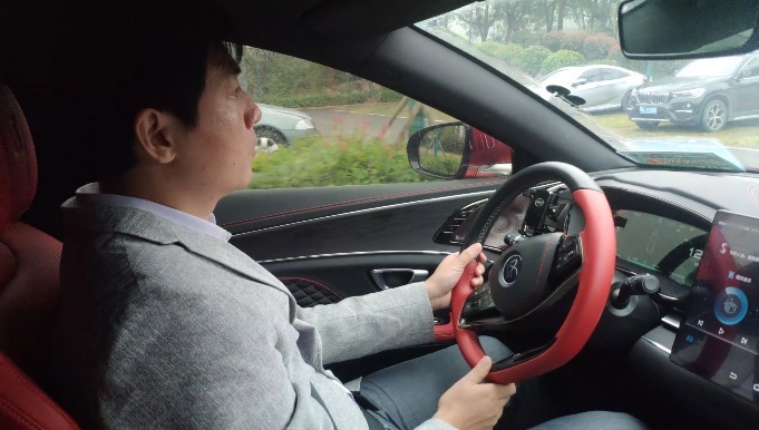 汉EV月销过万，背后都是哪些人在买它？