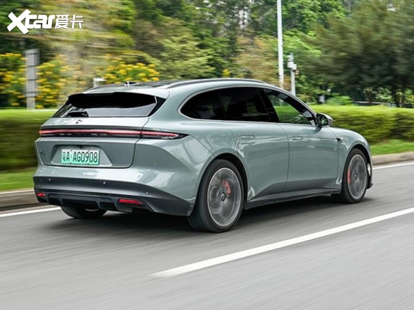 30万内买豪华旅行车，奥迪E5和蔚来ET5T，谁更好？
