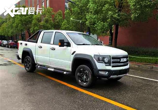 国产小猛禽徐工首款皮卡实车曝光额定载重量965公斤