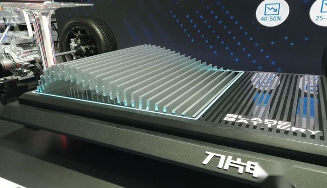 比亚迪元PLUS实车曝光，定位紧凑型SUV，或售价13-16万元
