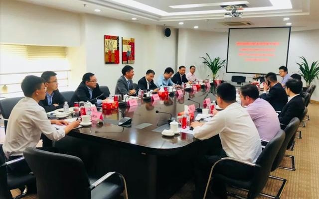 Nice车圈日报—全新奔驰GLA最快年内上市，戴森电动车亮相